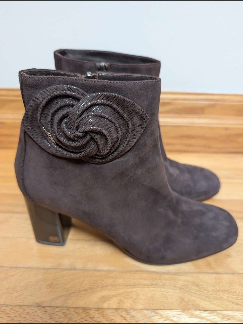 Mariano Fabiani - Women's Suede Ankle Boots with Rosette Detail - Dark Brown